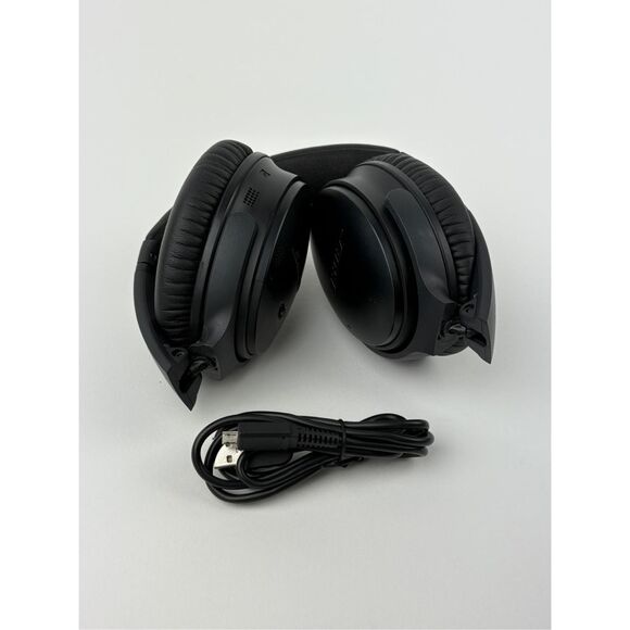 Bose Wireless Over-Ear Headphones - Black - Picture 2 of 12